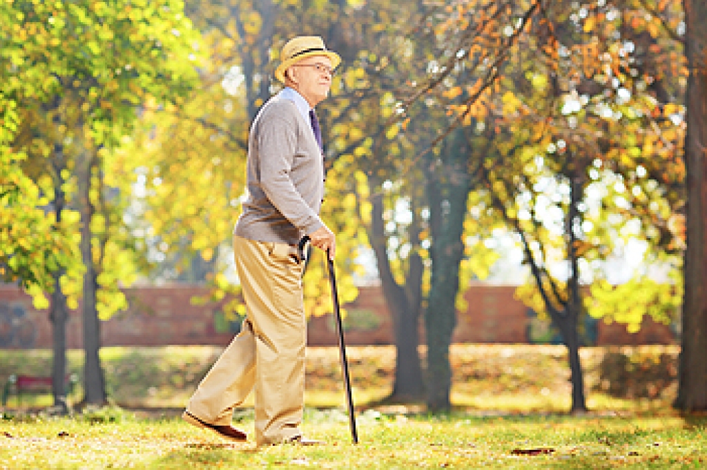 How Gait Disorders in Seniors Impact Their Feet